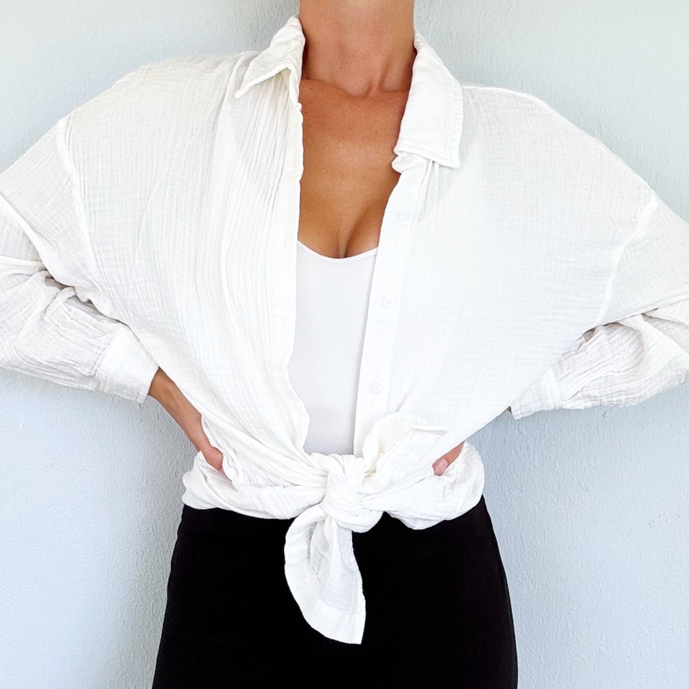 SHEIN white textured waffle knit long sleeve button down shirt size small